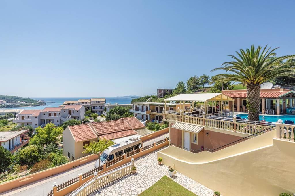 Kapetanios Apartments Agios Stefanos Avliotes  Extérieur photo