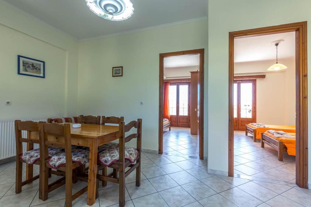 Kapetanios Apartments Agios Stefanos Avliotes  Extérieur photo